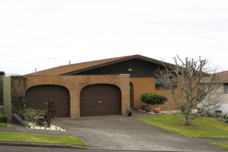 Photo of property in 14 Kellyville Heights, Merrilands, New Plymouth, 4312