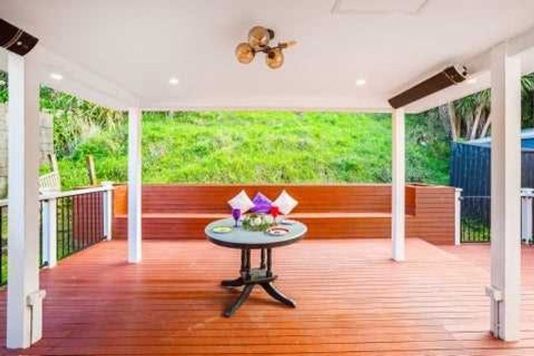 Photo of property in 61 Dimock Street, Titahi Bay, Porirua, 5022