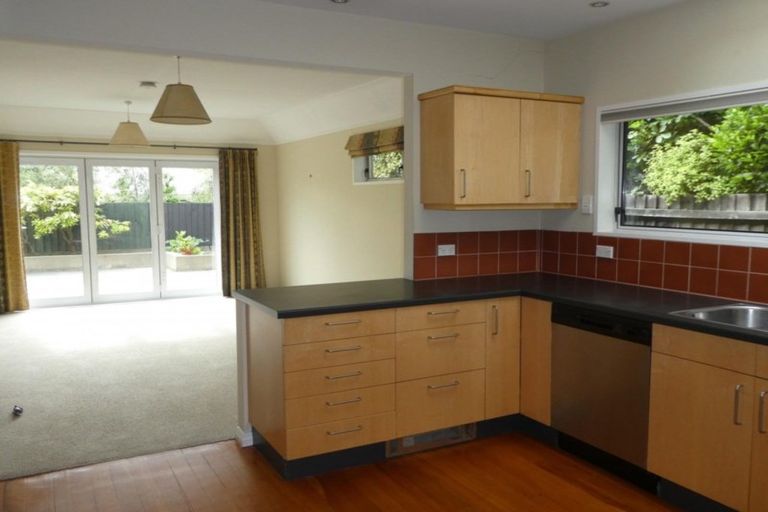 Photo of property in 2/198 Clyde Road, Burnside, Christchurch, 8053