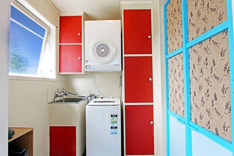 Photo of property in 77 Alison Street, Mangakakahi, Rotorua, 3015