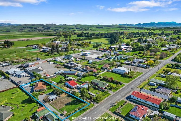 Photo of property in 15 Montrose Avenue, Culverden, 7392