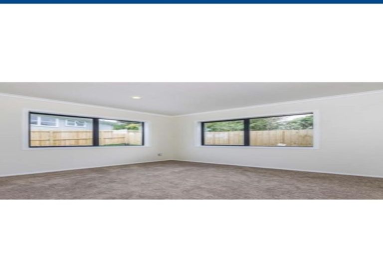 Photo of property in 35b Awaroa Road, Sunnyvale, Auckland, 0612