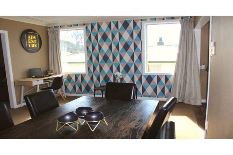 Photo of property in 102 Centennial Avenue, Helensburgh, Dunedin, 9010