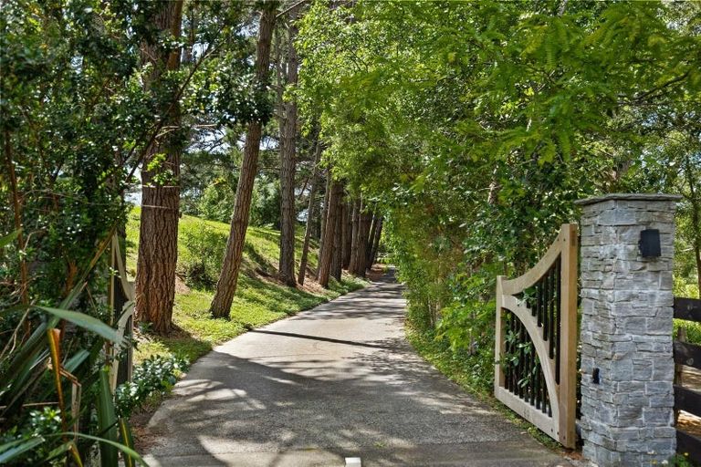 Photo of property in 16 Collings Drive, Lucas Heights, Albany, 0793