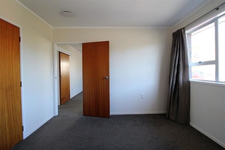 Photo of property in 3/89 Manuroa Road, Takanini, 2112