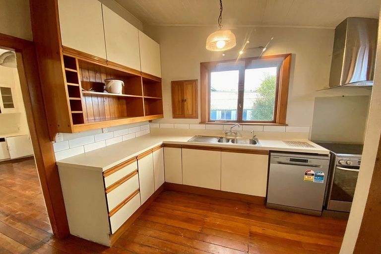 Photo of property in 19 Stanley Street, Kenmure, Dunedin, 9011