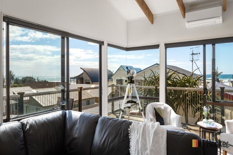 Photo of property in 28 Ocean View Road, Waihi Beach, 3611