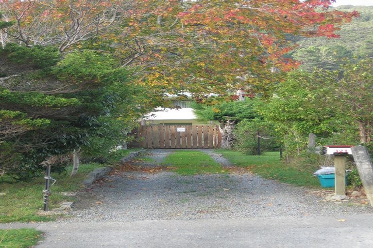 Photo of property in 321 Stokes Valley Road, Stokes Valley, Lower Hutt, 5019