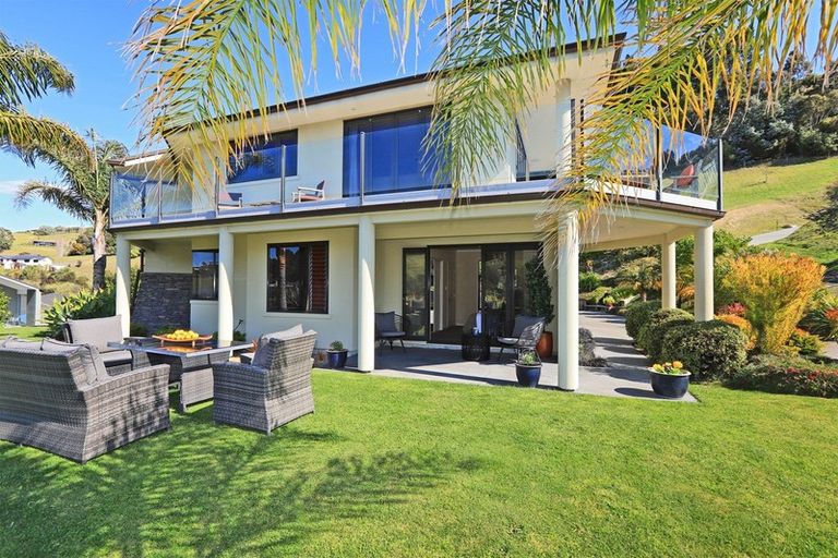 Photo of property in 102 Kent Terrace, Taradale, Napier, 4112