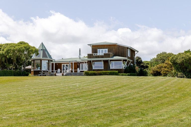 Photo of property in 770 Cape Palliser Road, Whangaimoana, Featherston, 5772