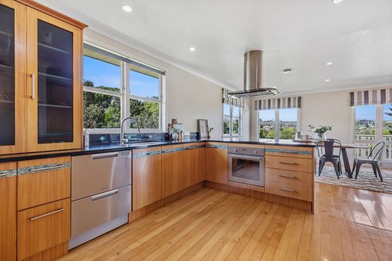 Photo of property in 56 Hall Road, Matua, Tauranga, 3110