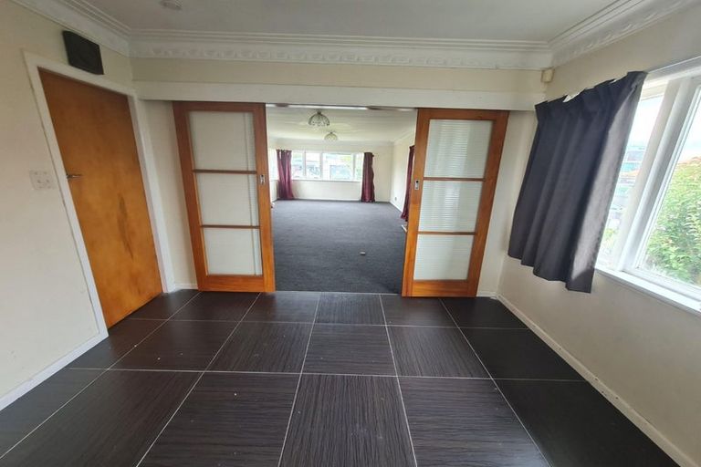 Photo of property in 13 Scotts Road, Manurewa East, Auckland, 2102