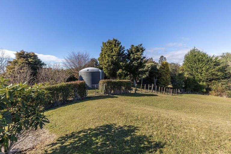 Photo of property in 31 Parerohi Grove, Kuratau, Turangi, 3381