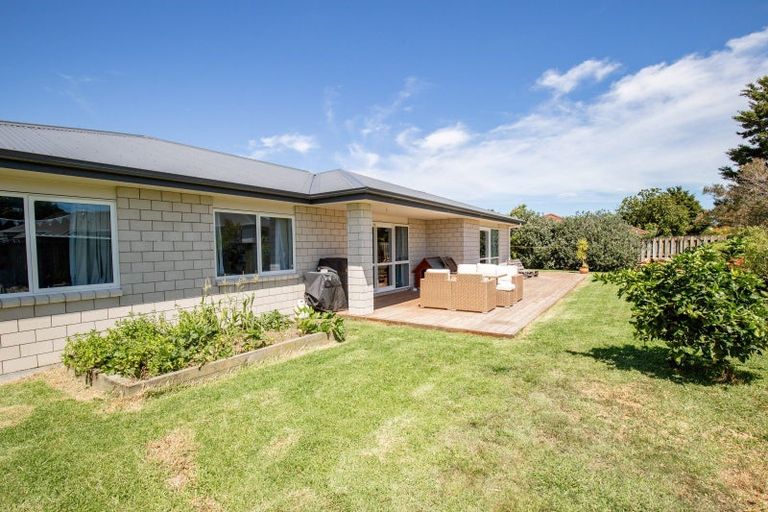 Photo of property in 59 Darlington Street, Ngatea, 3503