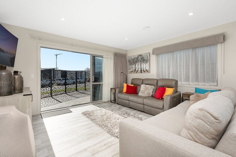 Photo of property in 2 Boulder Lane, Pyes Pa, Tauranga, 3112