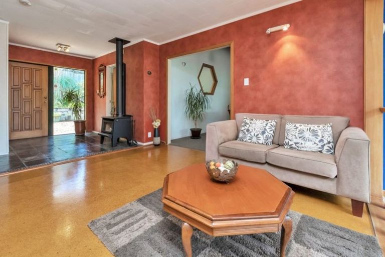 Photo of property in 119 Memorial Drive, Parahaki, Whangarei, 0112