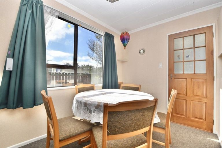 Photo of property in 16a Seddon Street, Carterton, 5713