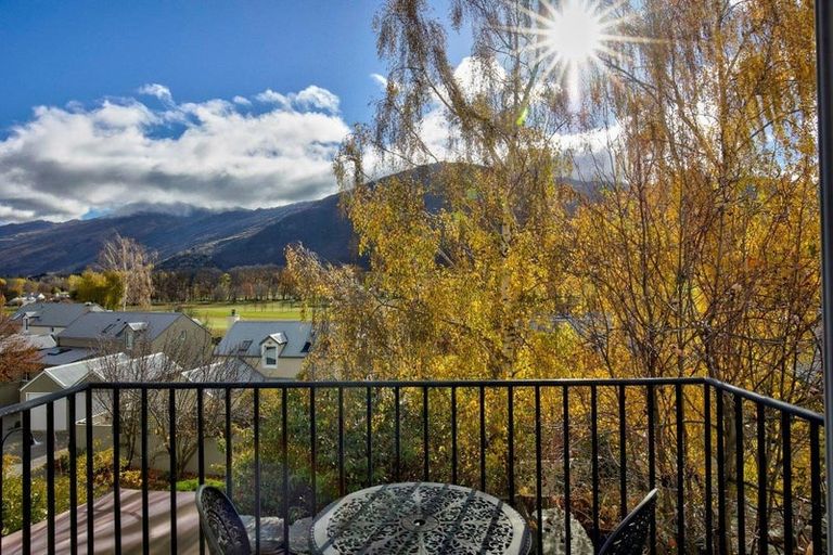 Photo of property in Millbrook Resort, 22 Settlers Way, Arrowtown, 9371