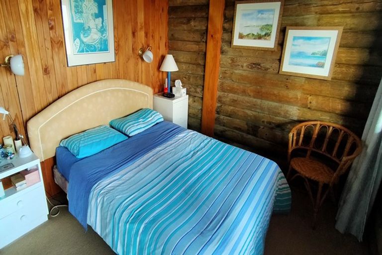 Photo of property in 169 Howard Road, Orere Point, Papakura, 2585