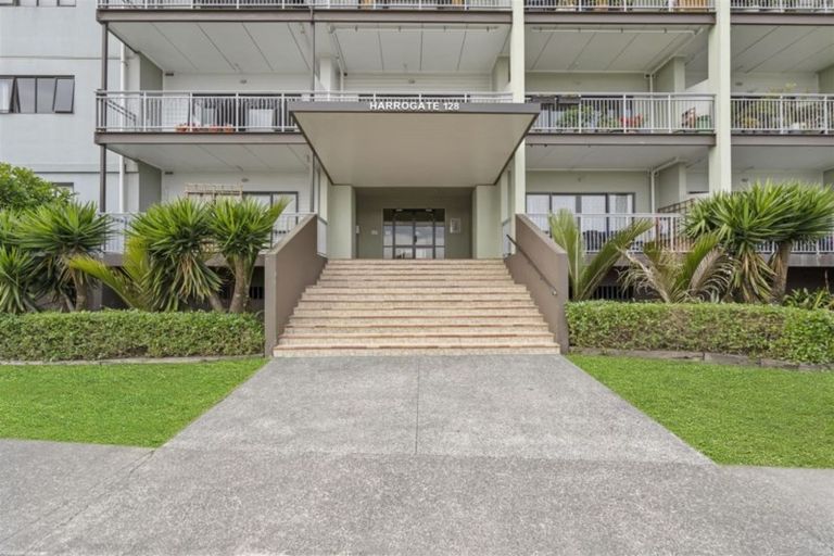 Photo of property in 7/128 Stancombe Road, Flat Bush, Auckland, 2016