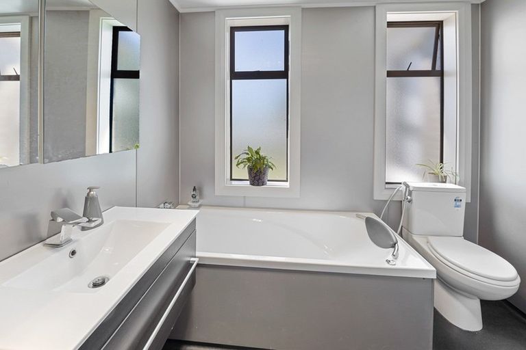 Photo of property in 12 Ardrossan Street, Lawrence, 9532