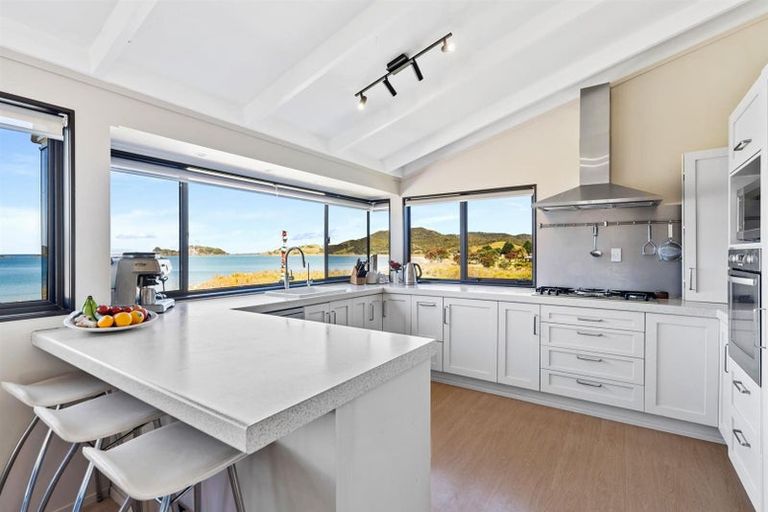 Photo of property in 14 Logan Nicks Place, Whangaruru, Russell, 0184