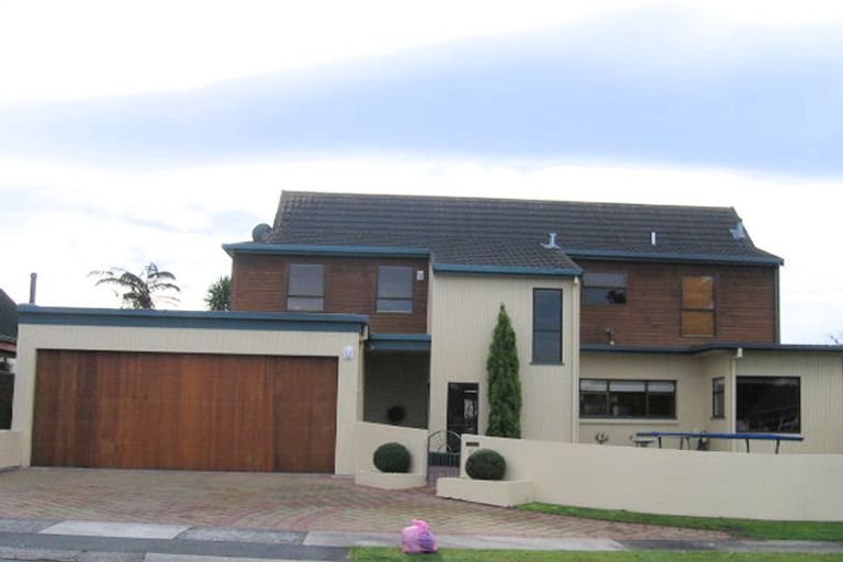 Photo of property in 10 Grassy Downs Place, St Andrews, Hamilton, 3200