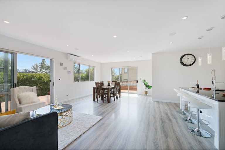 Photo of property in 30 Korihi Drive, Swanson, Auckland, 0614