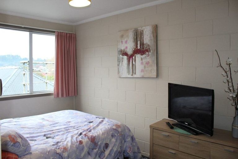 Photo of property in 212 Kaikorai Valley Road, Bradford, Dunedin, 9011