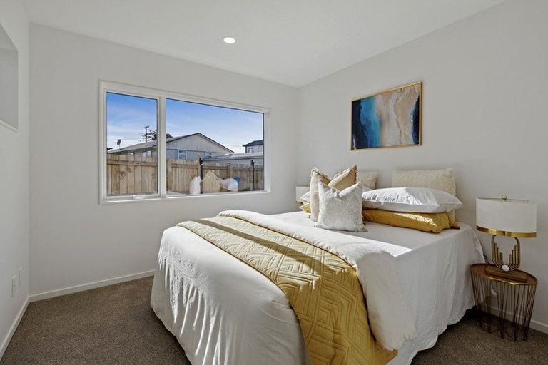 Photo of property in 17b Alexandra Street, Riverhead, 0820