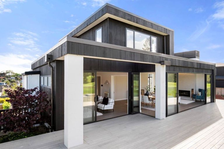 Photo of property in 14 Third Fairway Place, Albany, Auckland, 0632