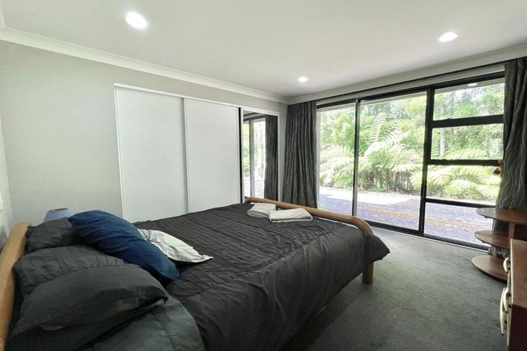Photo of property in 77 Paremoremo Road, Lucas Heights, Auckland, 0632