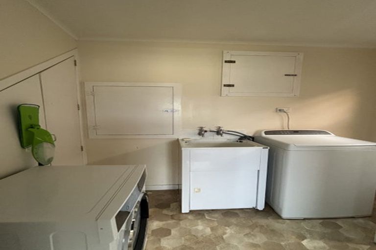 Photo of property in 74 Akaroa Drive, Maupuia, Wellington, 6022