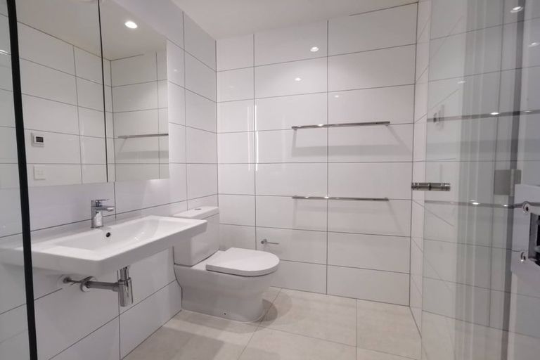 Photo of property in 2/218 Green Lane West, Epsom, Auckland, 1051