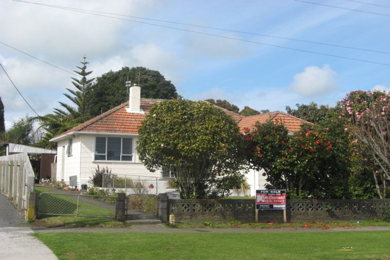 Photo of property in 36 Richmond Street, Waitara, 4320