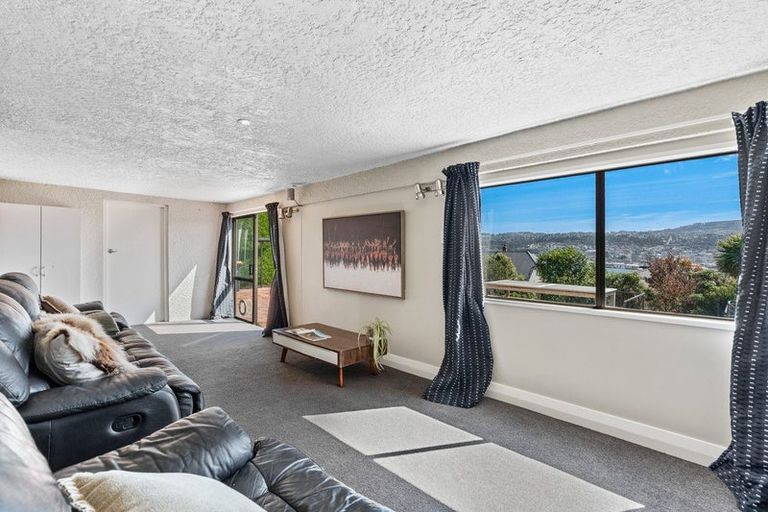Photo of property in 103 Larnach Road, Vauxhall, Dunedin, 9013