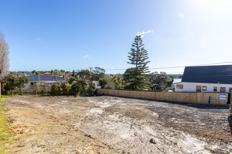 Photo of property in 31a Kia Ora Road, Beach Haven, Auckland, 0626