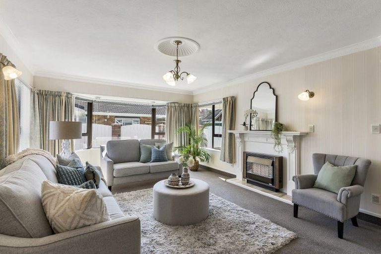 Photo of property in 3 Comeskey Grove, Elderslea, Upper Hutt, 5018