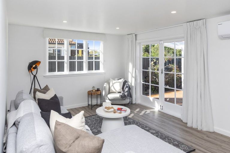 Photo of property in 664 Avonside Drive, Avonside, Christchurch, 8061