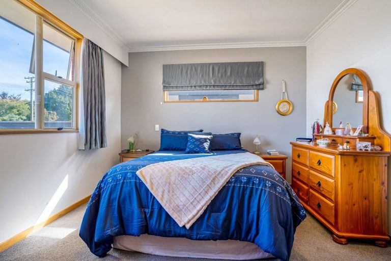 Photo of property in 46 Meldrum Street, Winton, 9720