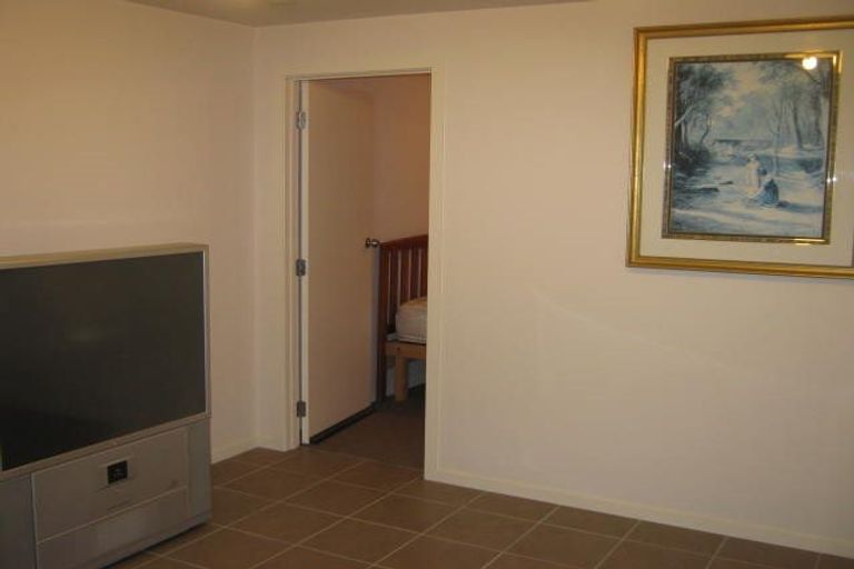 Photo of property in 18 Stanaway Street, Hillcrest, Auckland, 0627