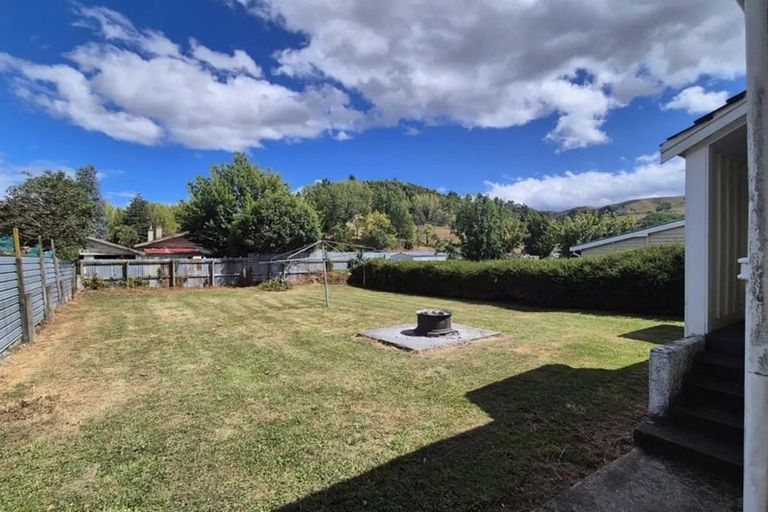 Photo of property in 18 Takahe Street, Taihape, 4720