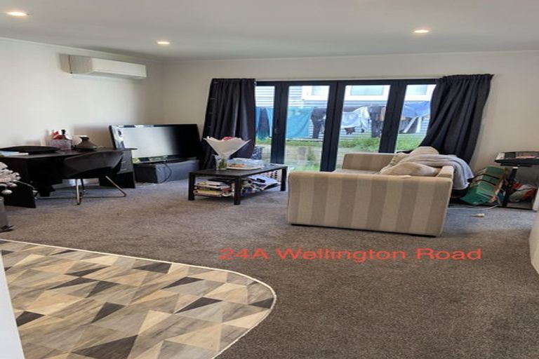 Photo of property in 8 Finlay Terrace, Mount Cook, Wellington, 6021