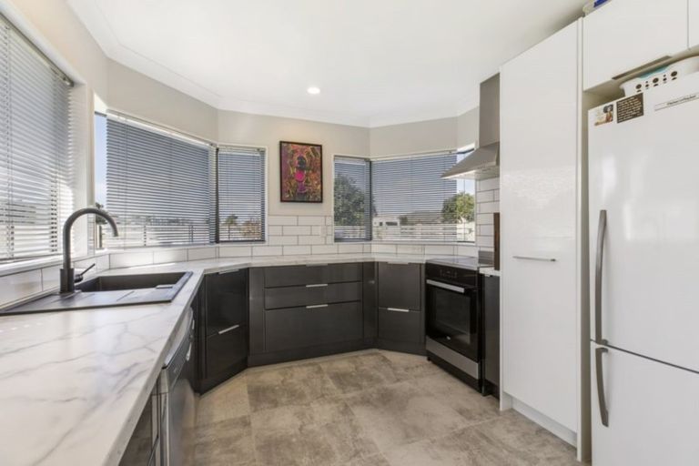 Photo of property in 134 Evans Road, Papamoa Beach, Papamoa, 3118