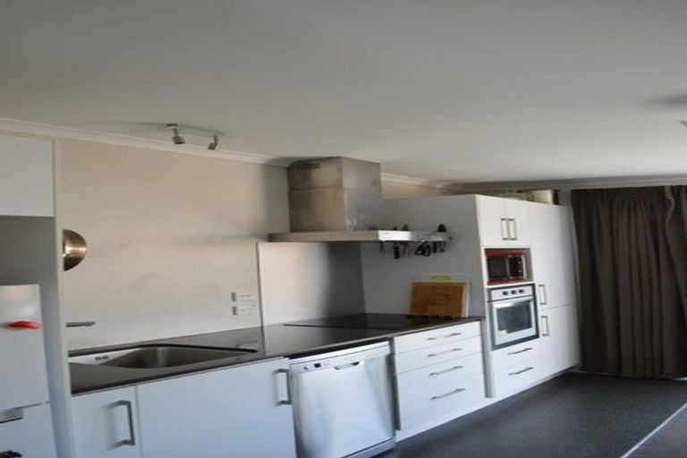 Photo of property in 1/28 Fifth Avenue, Enderley, Hamilton, 3214