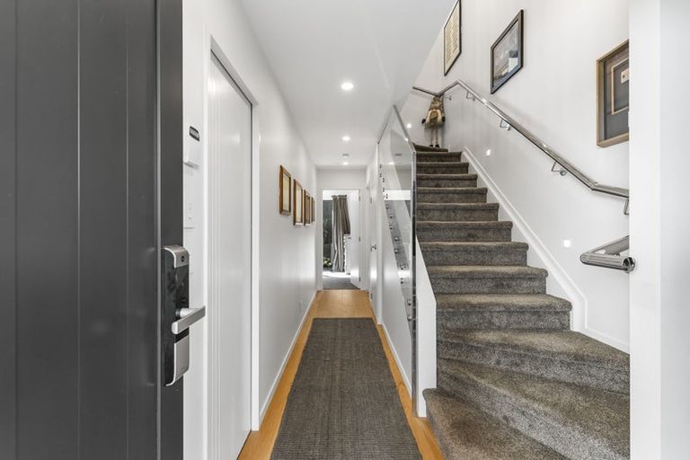 Photo of property in 7/16 Williamson Avenue, Belmont, Auckland, 0622