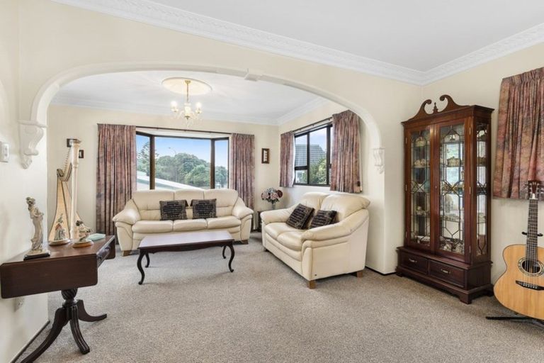 Photo of property in 196 Saint Andrews Road, Plimmerton, Porirua, 5026