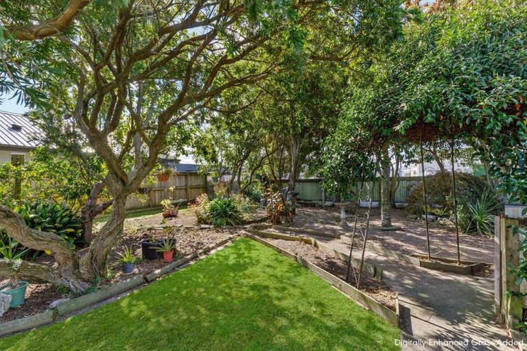 Photo of property in 41 Clyde Crescent, Roslyn, Palmerston North, 4414