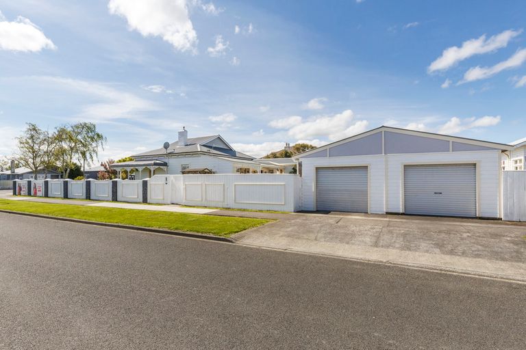 Photo of property in 1 Bryant Street, Takaro, Palmerston North, 4412