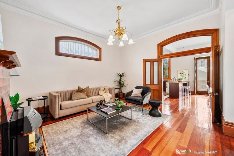 Photo of property in 46 Roxburgh Street, Mount Victoria, Wellington, 6011